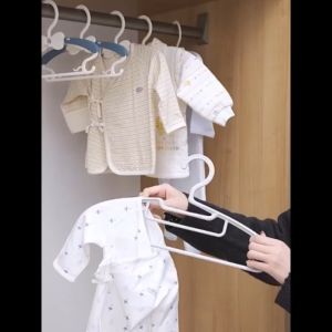 Penyangkut Baju Kanak Kanak Boleh Laras Bebas Gelincir Penyangkut Baju Bayi Dan Budak Sesuai Dari 0 Hingga 18 Tahun Rumah Dorm Pejabat Baby Clothes Hanger Kids Hanger Retractable Drying No Trace Non Slip Non Marking 儿童衣架婴儿宝宝小衣服家用可伸缩晒晾无痕挂中童大童衣挂的架子 H252
