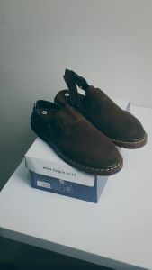 TRAGEN footwear Sumeria Black Sandal Docmart Pria - Brown