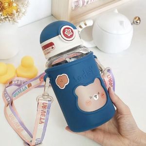 600 ml ขวดน้ำสำหรับเด็กแบบใส พร้อมสายคล้องมือ 3299