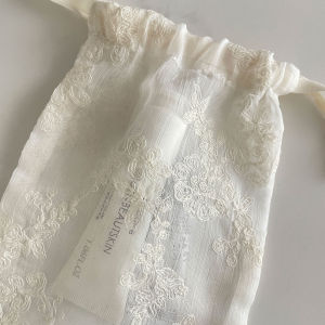 Retro French Embroidered Travel Dustproof Drawstring Lipstick Bag Storage Organizer  Mask Personal Item Bag