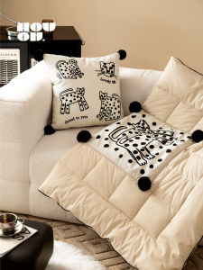 Simple Modern Polka Dot Cat Pillow Blanket Two-In-One Car Nap Blanket Versatile Soft Plush Cartoon Square Pillow Cover