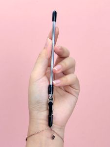 Quick-Clip Jewelry Bracelet Helper: Self-Wearing Reach-N-Go & Glue-On Hand Protection Fashion Accessory for Women