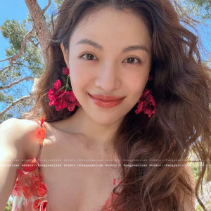 Exaggerated Beach Vacation Style No-Drill Earring Female Pink Flower Tassel Clip-On Earrings Sweet Coastal Holiday Fashion