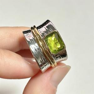 Huitan Gorgeous Two Tone Ring for Women Trendy Wedding Party Charming Inlaid Shiny Green CZ New Style Lady Accessories Jewelry