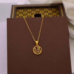 Luxurious Unique Womens 18K Gold Plated Necklace Sand Gold Pendant round Disc Charm Choker Fashion Jewelry Sweet Style