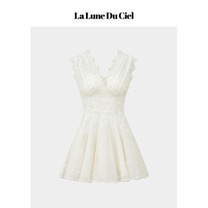 La lune Du ciel | Đầm Ngắn Dây V Cinched Waist Thêu Tinh Xảo