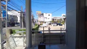 【รับประกัน 1 ปี】คู่ของไมโครโฟนไร้สาย ไมโครโฟนคู่แบบใช้มือถือ ชุดรับส่งสัญญาณไร้สาย ไมโครโฟนแบบพกพา ไมโครโฟนเวที