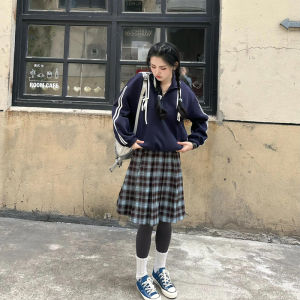 Fall and Winter New Fashion Casual Gingham Skirt Womens American Retro Preppy Style High Waist A- line Pleated Short Skirt