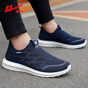 Warrior รองเท้าผู้ชายรองเท้ากีฬาผ้าตาข่ายแบบสวมเท้าฤดูหนาวสำหรับผู้ชายรองเท้าลำลองรองเท้าคนขี้เกียจบุขนรองเท้าผู้สูงอายุกันหนาวรองเท้าผ้าฝ้าย