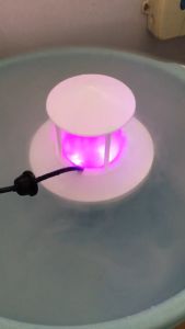 ทุ่นลอยน้ำ สำหรับวาง เครื่องสร้างควัน เหมาะกับน้ำลึกเกิน7cm.