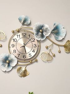 Elegant Wall Clock: Modern Luxury Creative Metal Ginkgo Design High-End Nordic Wall Clock