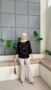 Rivela Blouse Kemeja Wanita Bordir Rayon Bahan Rayon Twill Lengan 7/8 Atasan Wanita Terbaru