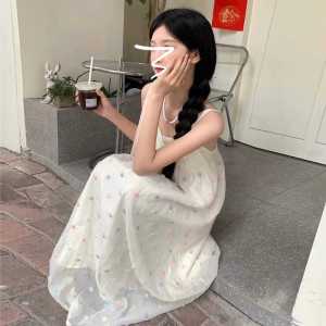 Summer Floral Halter Dress Womens Beach Vacation Small Design French Long Skirt High Waist Embroidery A-Line Gown without Sleeve