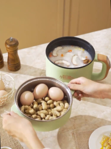 หม้อไฟฟ้า หม้อไฟฟ้าอเนกประสงค์ หม้อไฟฟ้า 1.8 ลิตร หม้อไฟฟ้าขนาดเล็ก กระทะไฟฟ้าขนาดเล็ก ไม่ติด เหมาะสำหรับ 2-3 คน หม้อบะห หม้อหุงไฟฟ้า กระทะ