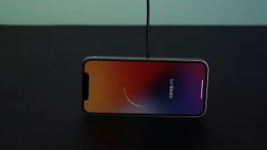 IN-BOX Usams 3448 15W Aluminum Alloy Transparent Magnetic Wireless Charger