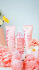 [Bundle] lavojoy Let It Glow Series Body Wash 300ml | Body Serum 180ml ALL IN 1 | Brightens | Moisturize | Strengthen Skin Barrier | Instant Tone Up & UV Protection | Memutihkan & Melembapkan kulit & terlindung dari UV