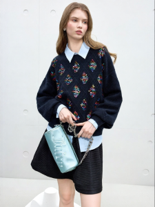 Juicy Couture | Colored Glitter Embroidery Knitted Sweater