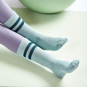 Womens Yoga Socks round Toe Medium Tube Floor Indoor Non-Slip Pilates Training Light Pressure Leg Socks Spring Summer