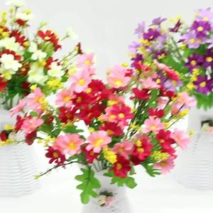 Bunga Tiruan Meletakkan Sekumpulan Krisan Anggrek Menari Daisi Kecil Krisan Anggrek Bunga Sutera Majlis Perkahwinan Perabot Rumah Penggambaran Aksesori