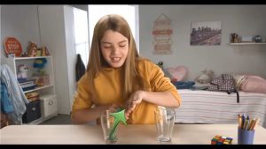 5Pcs Magic Twisty Fuzzy Worm Wiggle Moving Sea Horse Kids Close-Up Street Comedy Magic Tricks Toys Lootbag Filler / Paninda