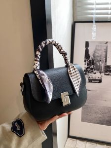 กระเป๋าสะพายข้าง PU สีพื้น กระเป๋าสะพายข้างแบบทันสมัย ​​กระเป๋าสะพายข้างแบบหนังสังเคราะห์สำหรับผู้หญิง กระเป๋าสะพายข้างแบบลำลองสำหรับผู้หญิง