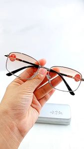 Kính lão 2 tròng mặt nâu khói trên 0 độ dưới độ đọc sách kiểu dáng đẹp tặng hộp đựng cao cấp