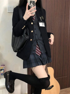 Original ชุดนักเรียนสไตล์ สีดำ ชุดสูท เสื้อแจ็คเก็ต ผู้หญิง เอว-Cinching ชุดสามชิ้น JK Uniform เสื้อโค้ท พร้อม กระเป๋าเสื้อ รายละเอียด