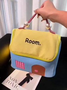 Portable Handheld Waterproof Makeup Bag Large Capacity Cosmetics Storage Bag House Design Makeup Storage Organizer Bag
