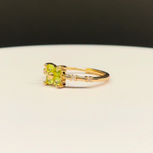 Four-Leaf Floral Peridot Ring (ADJUSTABLE RING)