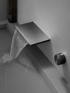 VAGSURE | High Flow Waterfall Faucet for Bathtubs and Basins