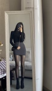 กระโปรงสั้นเอวสูงสีเทาเซ็กซี่สำหรับผู้หญิง ฤดูใบไม้ร่วง/ฤดูหนาว ใหม่ กระโปรงสั้นสีพื้น Pure Desire กระโปรงสั้นสีพื้น กระโปรงสั้นสีพื้น ชุดสองชิ้น