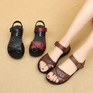 รองเท้าแตะหนังส้นแบนสวมใส่สบายสำหรับผู้หญิง รองเท้าแตะแบบหัวเข็มขัดสำหรับฤดูร้อน รองเท้าแตะส้นแบนหนังแท้สำหรับผู้หญิงวัยกลางคนและผู้สูงอายุ