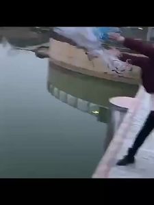 AUTO อัพเกรดใหม่ แหฝรั่ง แหจับปลา เส้นผ่านศูนย์กลาง 45ซม ถูกๆ ตาข่ายดักปลา ตาข่ายดักปลา จับปลาอย่างมีประสิทธิภาพ ใช้ง่ายแข็งแรง อุปกรณ์จับปลา จานบินอลูมิเนียม จับปลาได้เยอะ แห่จับปลาฝรั่ง แหตกปลา แห่จับปลา