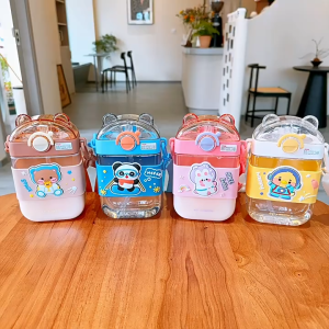 [SG Stock] Kids Cute square straw cup 470ml cartoon style High Quality plastic cup leak proof flat and portable water bottle with strap toddlerchildchildren