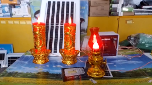 Đèn thờ sử dụng điện năng lượng mặt trời - sáng liên tục 24/24 quanh năm - không tốn đồng tiền điện - có nhiều mẫu để lựa chọn