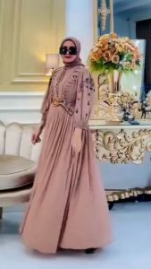 Gamis Couple Terbaru Dinda Dress Bahan Bahan Ceruty Babydoll Aplikasi Bordir Free Tali Pinggang Sleting Aktif Baju Seragaman Lebaran Terbaru 2025 Pasangan Ibu dan Anak Perempuan Terviral