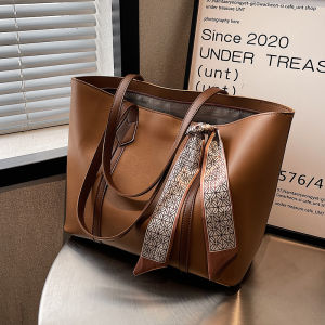 Trendy Retro Versatile Commuter Shoulder Bag for College Students Womens Spring Summer 2025 New Style Soft PU Leather Tote Bag