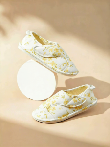 SHI YUE JIE JING | Anti-slip Soft Sole Maternity Shoes Indoor Use All Seasons