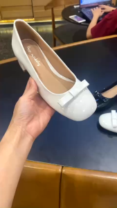 Giày tiểu thư mary jane cao gót mũi vuông nơ quai ngang đế vuông cao 3p chất liêu xi bóng _A366NN