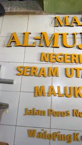 Custom Huruf Timbul Akrilik Plus Spon