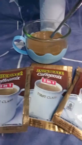 INDOCAFE COFFEEMIX 3 in 1 kopi bubuk kemasan renceng 10 sachet x 20gr