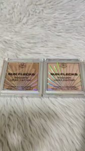 BH Cosmetics Los Angeles Sun Flecks Powder Highlighter - Shimmer Long-lasting Radiant Glow 6.5g