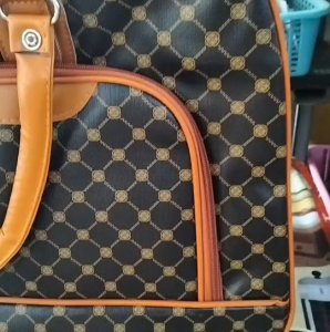 กระเป๋าหูหิ้วเดินทาง+สายสะพายแถมให้(ขนาด20นิ้ว)