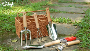 5PCS Gardening Tools Set with Smooth Wooden Handles Stainless Steel Rounded Edge Trowel Variety for Home/Outdoor Planting Garden Supplies Kit