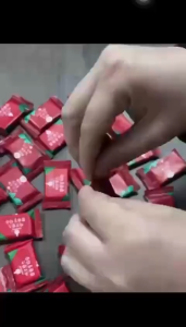 Túi 20 Chiếc Khăn Mặt Nén Đa Năng Hình Viên Kẹo