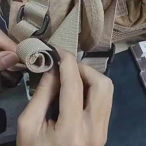 Selipan Sisipan Tali Webbing 100pcs 2.5cm Webbing Kepper Klip Tactical Webbing Selepas Tali Tas