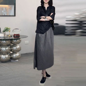 Summer Fashion Outfit Womens V-neck Short-sleeve T-shirt And High-waist A-line Plaid Mini Skirt Set Polyester Fiber round Neck