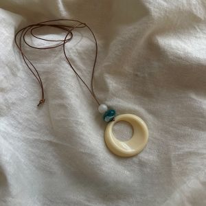Dây Chuyền Dài Mới Có Pendant Hình Học Tròn Đa Dạng và Elegent