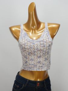 เสื้อกั๊กแขนกุดถักแบบเปิดหลังเซ็กซี่สำหรับผู้หญิง ฤดูร้อน 2024 เสื้อชั้นในแบบสั้น คอวี ทรงเข้ารูป แขนกุด ผ้าฝ้ายผสม