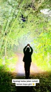 WDN [BISA COD FREE ONGKIR] Senter led cas super terang tahan lama Senter 4 LED COB Senter 4 Mode Jarak Jauh Senter Camping 4 Mata Lampu